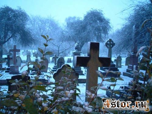 Зимние кладбищенские пейзажи