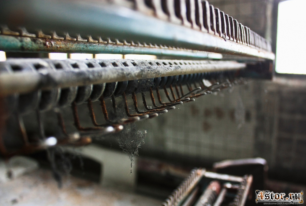 Заброшенный цех текстильной фабрики