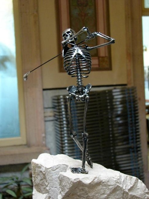 Saul Hernandez - железные скелетоны